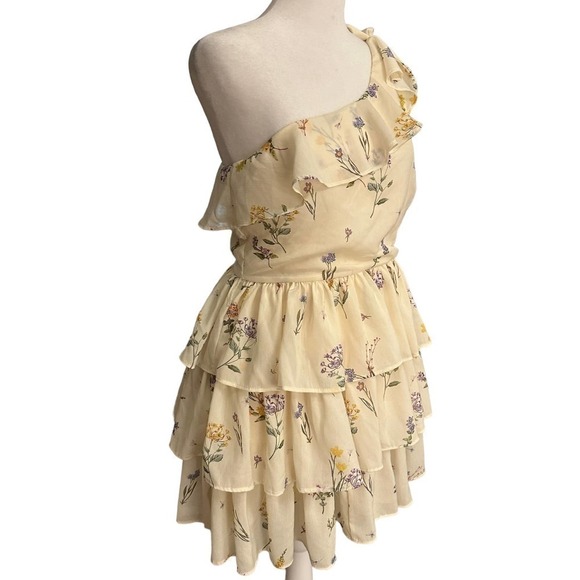Lulus Women Perfect Posy Cream Floral Print One-Shoulder Ruffled Mini Dress Sz M - Picture 2 of 9